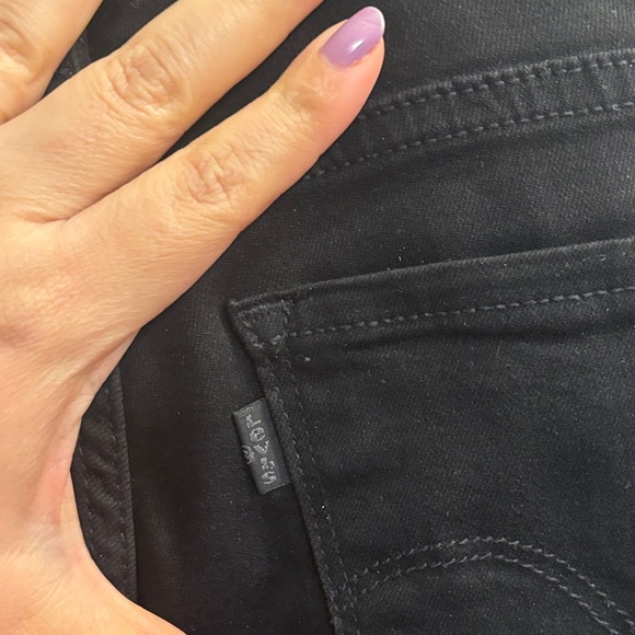 Levi's Women’s 314 Shaping Straight Black Jeans - 28 - Picture 7 of 16